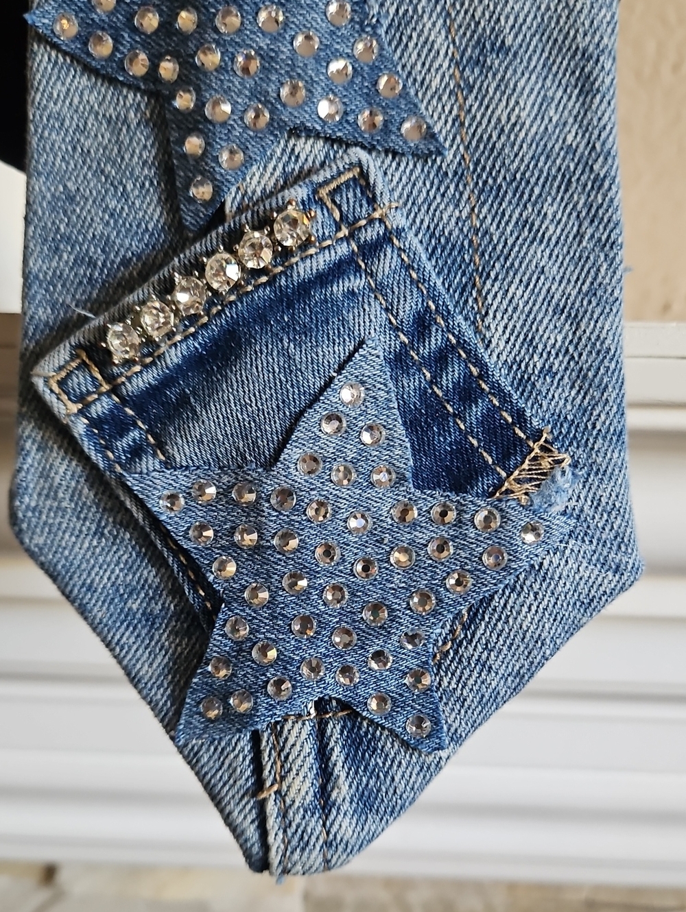 Custom Made Denim and Rhinestone Stars with Center Brooch Necktie Necklace - Picture 5 of 7
